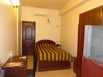 Hotel Al Harmain Tower Karacsi Kültér fotó