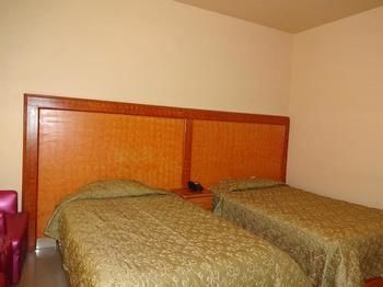 Hotel Al Harmain Tower Karacsi Kültér fotó