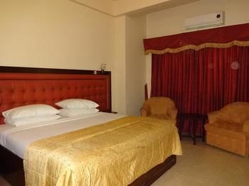 Hotel Al Harmain Tower Karacsi Kültér fotó